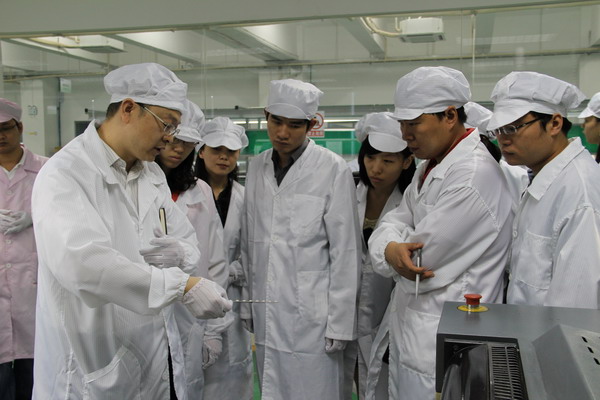 媒體參觀團對我司企業(yè)形象高度評價