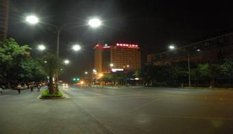 我司LED產(chǎn)品落戶南寧市公務(wù)員小區(qū)示范路段